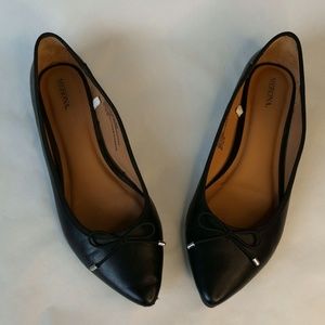 Black Flat with Small Bow